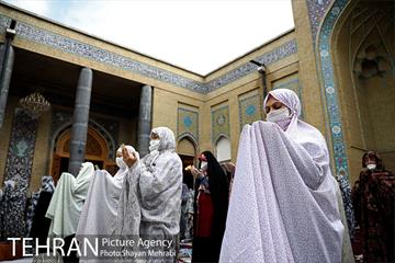 اقامه نماز عید فطر در مسجد امام حسین(ع) 42