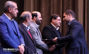 آیین تجلیل از برگزیدگان مناطق 22 گانه 14