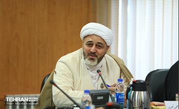 نشست هم اندیشی شهردار تهران با نخبگان منطقه 22