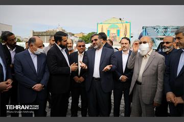 رونمایی از بزرگترین مجسمه برنزی پایتخت 49