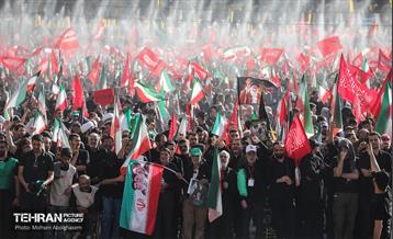 اقامه نماز بر پیکر آقای شهید ایران - 1 62