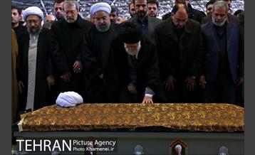 اقامه نماز بر پیکر حجت‌الاسلام والمسلمین هاشمی رفسنجانی 3