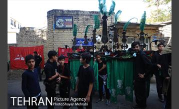 حرکت نمادین کاروان اُسرای کربلا در ده ونک 31