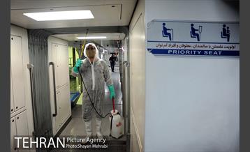 عملیات ضد عفونی کردن مترو تهران 1