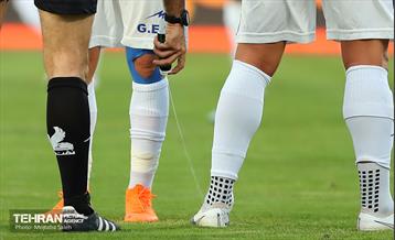 دیدار تیم‌های فوتبال استقلال و گل‌گهر 12