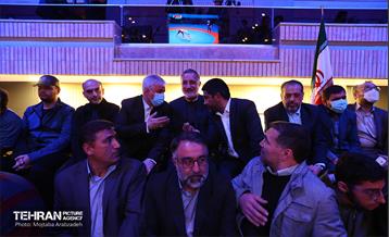 مراسم اهدای کاپ قهرمانی تیم‌های برتر کشتی آزاد توسط شهردار تهران و وزیر ورزش 3