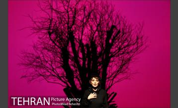 نمایش تیاتر سعدی، تابستان سی و دو 29