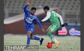 دیدار تیم‌ های فوتبال ماشین سازی تبریز واستقلال تهران