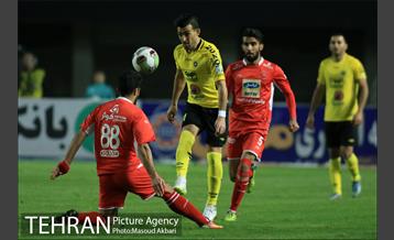 دیدار تیم‌های فوتبال پرسپولیس - سپاهان 25