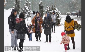 تفریحات برفی در پارک پردیسان تهران 16