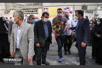 استقبال اهالی منطقه 17 از صادق بیگدلی قهرمان پاراالمپیک 2020 توکیو 3