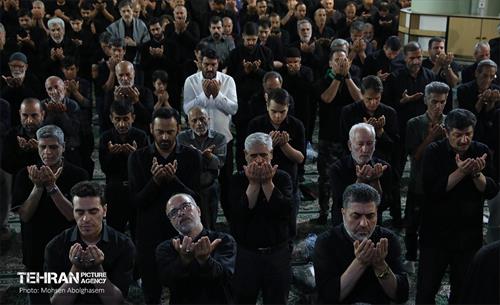 اقامه نماز ظهر عاشورا 14