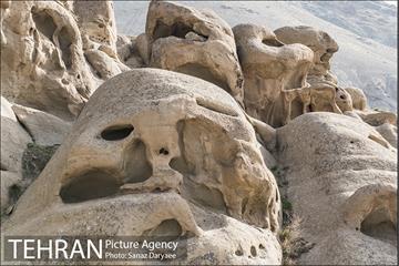 کوه های روستای وردیج 25