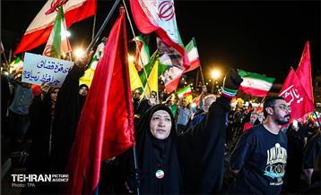 دویست‌وسیزدهمین شب تجمع مردم تهران 6