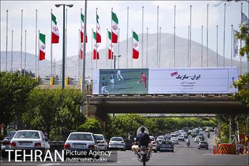 قهرمانان فوتبال ایران در نماهای شهری تهران  1