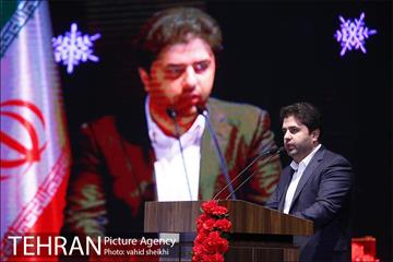 نشست  شهردار تهران با رهبران دینی،چهره های برجسته و شهروندان مسیحی آشوری و ارمنی 9