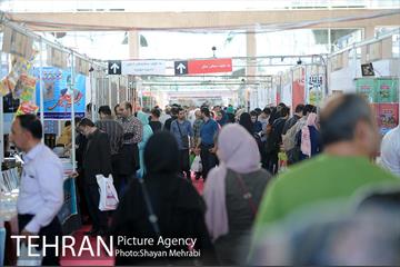 هفتمین روز نمایشگاه بین المللی کتاب تهران 27
