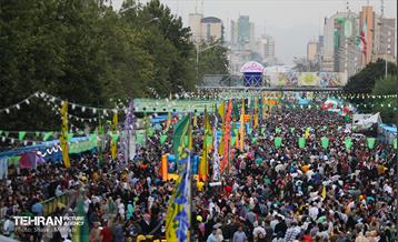 مهمانی ۱۰ کیلومتری عید غدیر در تهران 48