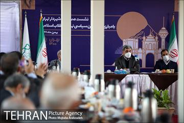 نشست شهردار تهران با مبارزین قبل از انقلاب اسلامی 34