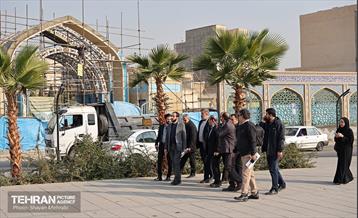 بازدید مدیرکل حوزه شهردار تهران از باغ راه حضرت زهرا(س) 50