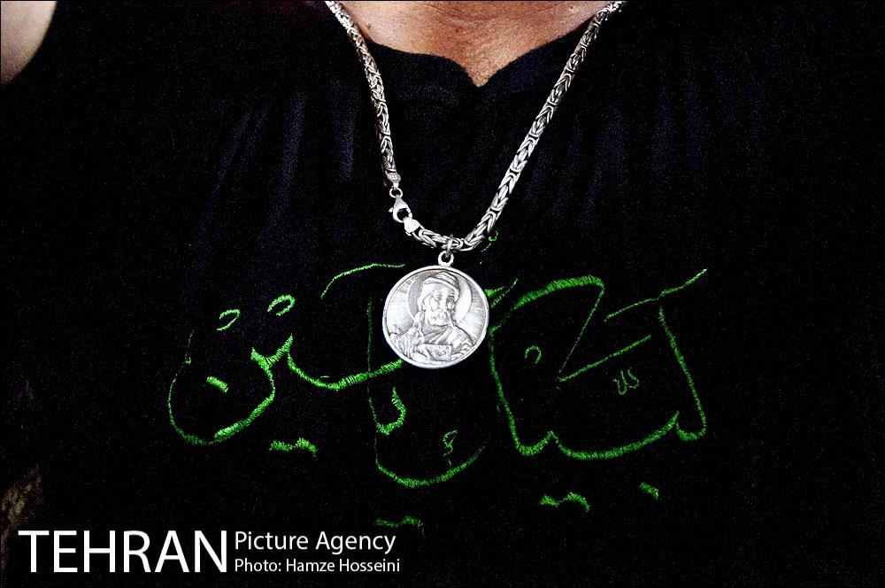 عزاداری عزاداران امام حسین (ع) در بین الحرمین 11