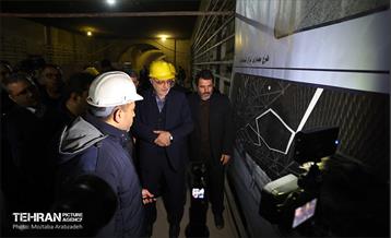 بازدید از تست گرم خط ۷ مترو 11