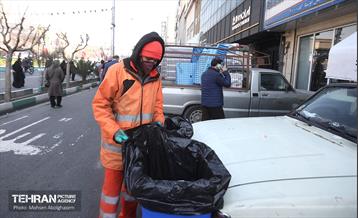 خدمات شهرداری تهران در پایان راهپیمایی ۲۲ بهمن - ۲ 13