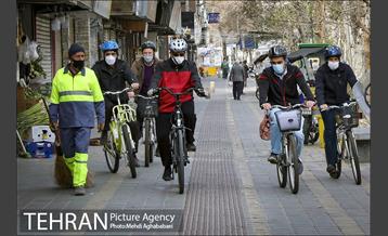 پویش سه شنبه های بدون خودرو در منطقه 8