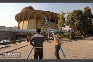 اینجا کارگاهه؛ محوطه سازی حریم تئاتر شهر 1
