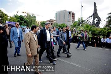 حضور شهردار تهران در راهپیمایی روز قدس 1