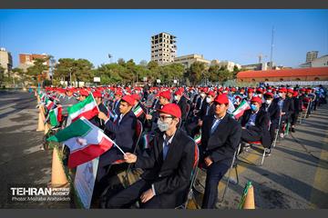 مراسم آغاز سال تحصیلی در دبیرستان ماندگار البرز