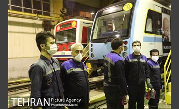 آغاز عملیات ضدعفونی کردن مترو تهران 16