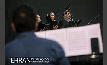 تمرین کنسرت آنلاین نغمه های تهران در برج میلاد 23