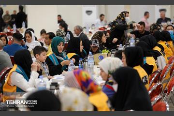 مراسم افطاری کارگران خدمات شهری منطقه ۱۱ 21