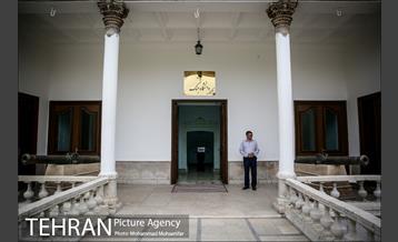 بازدید علی اعطا از موزه جنگ 4