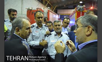 بازدید شهردار تهران و وزیر بهداشت از مراکز پزشکی و درمانی شهر 21