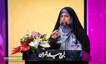 آیین تکریم و بزرگداشت مقام زن 3