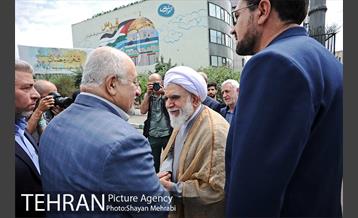 رونمایی از دیوار نگاره قدس در بزرگراه مدرس 13