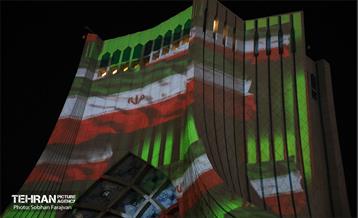 نورافشانی جشن پیروزی انقلاب اسلامی در میدان آزادی 34