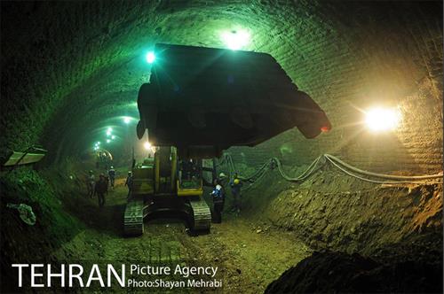 اتصال یازدهمین مقاطع تونل در خط ۶ متروی تهران  39