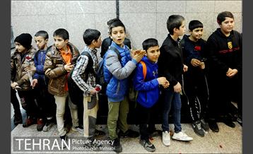 ویژه برنامه شب یلدا در مترو تجریش 2