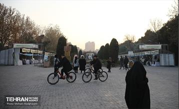 نمایشگاه عرضه تولیدات کسب و کارهای حامی شهر 25