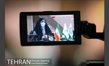 آیین افتتاح نیروگاه خورشیدی و کوچه دوستی در منطقه۱۷