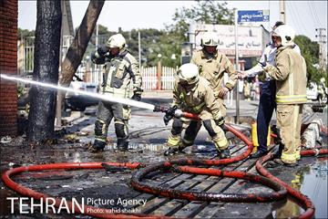 آتش سوزی در کارخانه رنگ  3