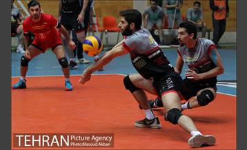 دیدار تیم های والیبال بانک سرمایه و کاله