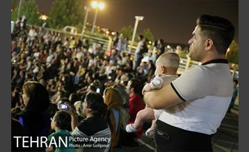 شب های شاد دریاچه خلیج‌فارس 13