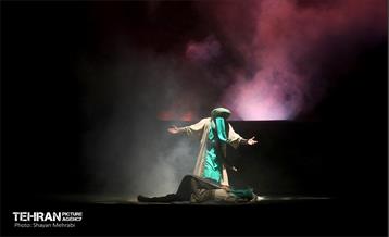 نمایش بزرگ میدانی «تنهاتر از مسیح» 19