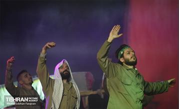 فیلم نمایش ۴۱۰ در برج میلاد 38