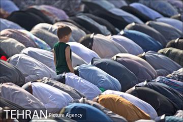 نماز عید فطر به امامت رهبر انقلاب 6