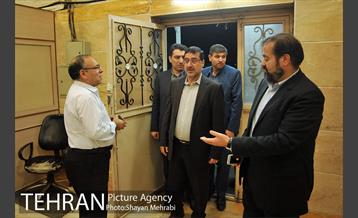 سرپرست شهرداری تهران و رئیس مرکز ارتباطات و امور بین الملل شهرداری تهران در بازدید از فعالیت‌های شبانه شهرداری و زندگی شبانه مردم تهران 31